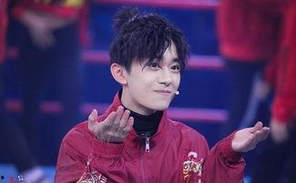 易烊千玺近况爆料最新视频,揭秘幕后花絮，精彩瞬间尽收眼底